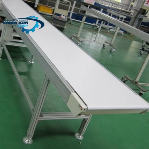 Băng tải PVC trắng trơn