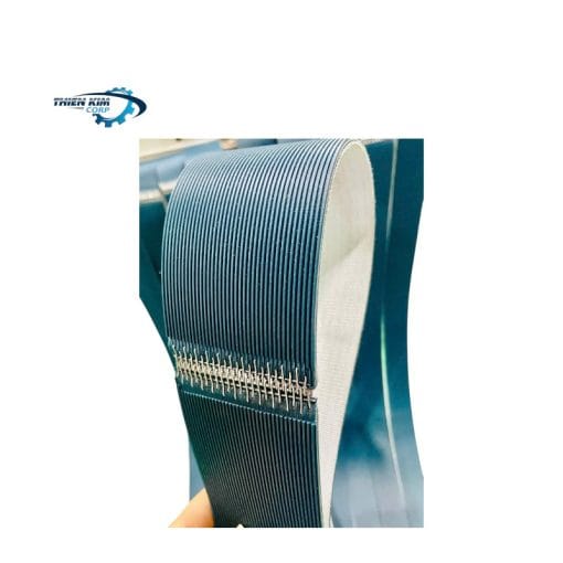 Băng tải PVC xanh biển đóng đinh mối nối