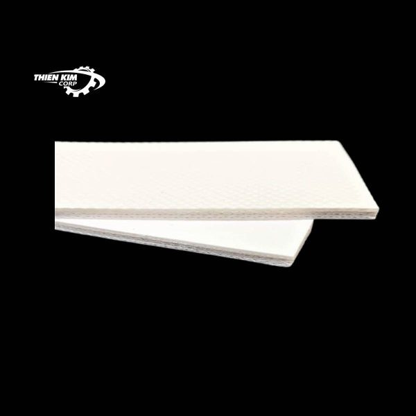 Băng tải PVC trơn caro 5mm